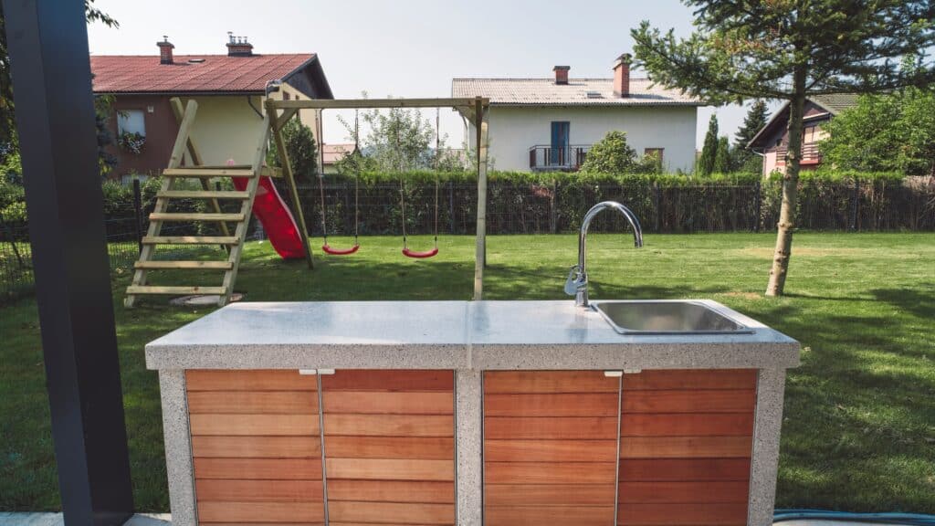 outdoor kitchen countertops 